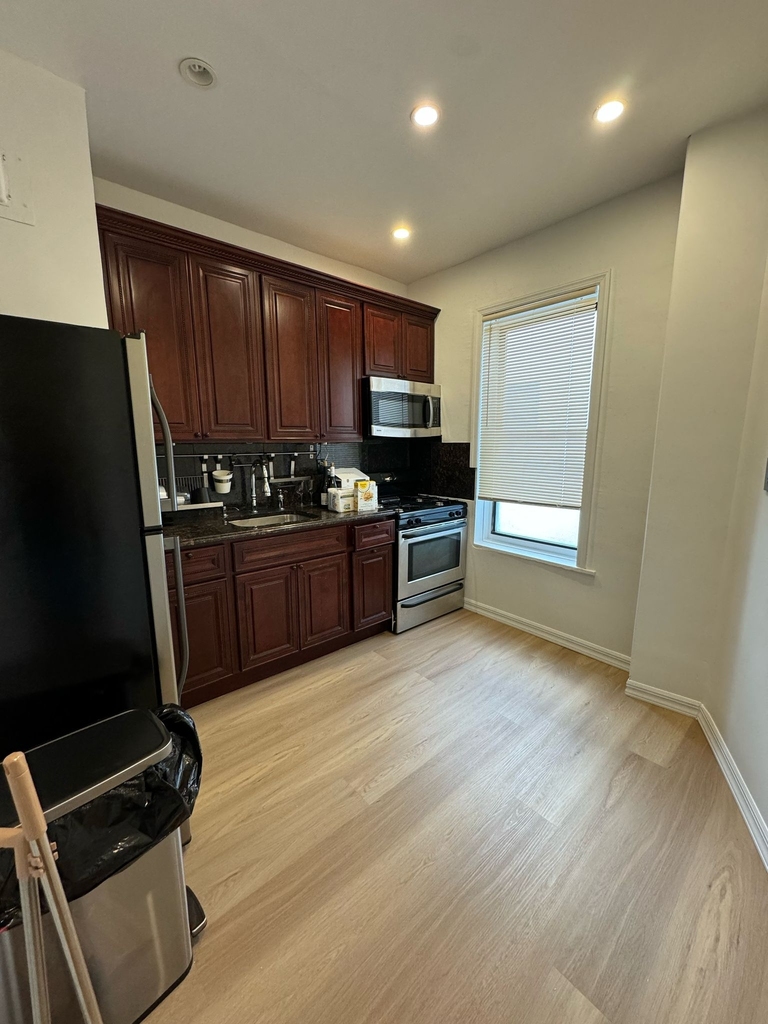 1115 Dorchester Road - Photo 4