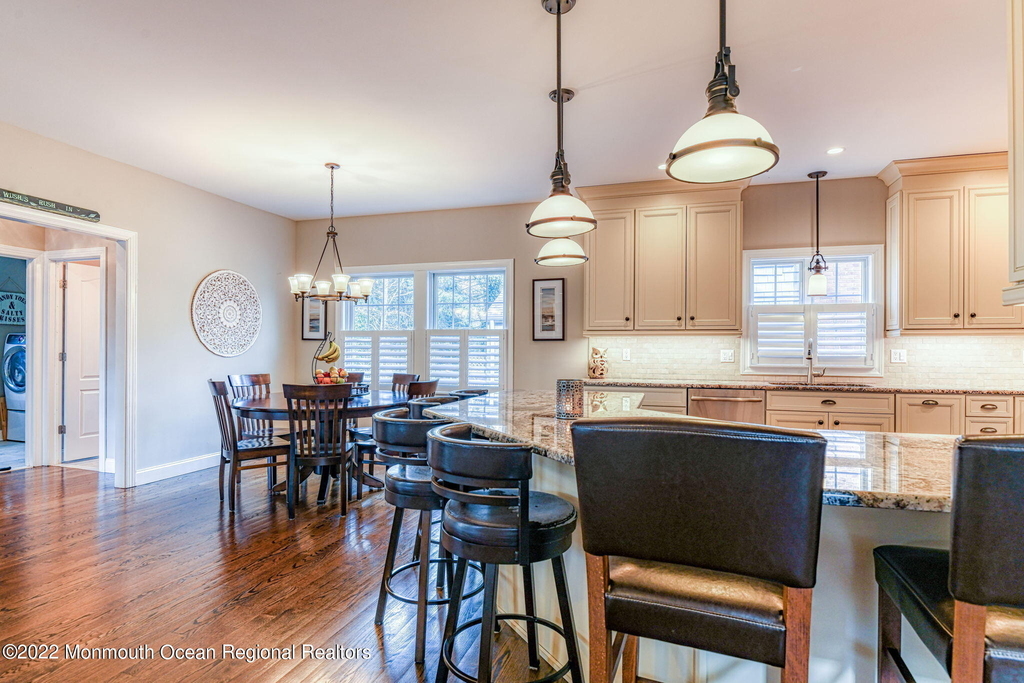 346 South Boulevard - Photo 14