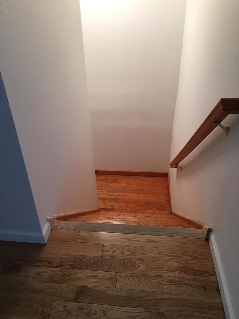 110 Poplar Avenue - Photo 6