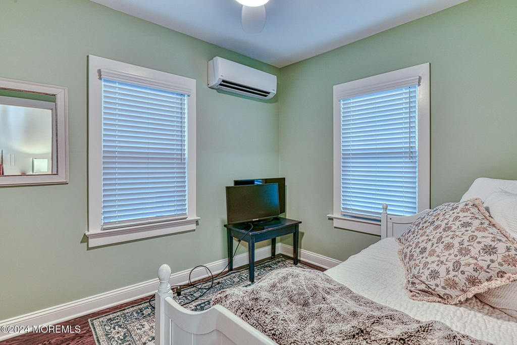 77 Asbury Avenue - Photo 27