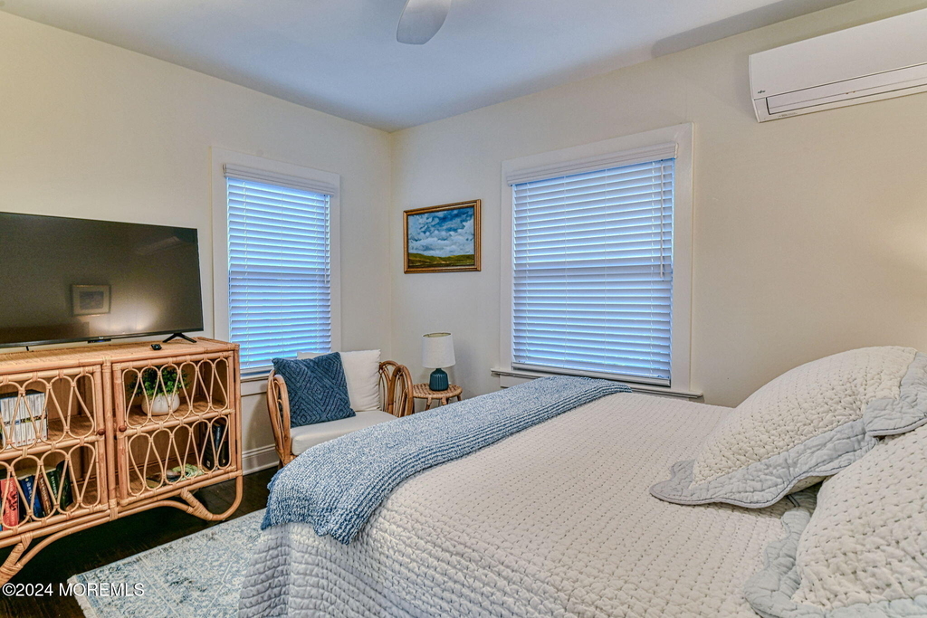77 Asbury Avenue - Photo 24