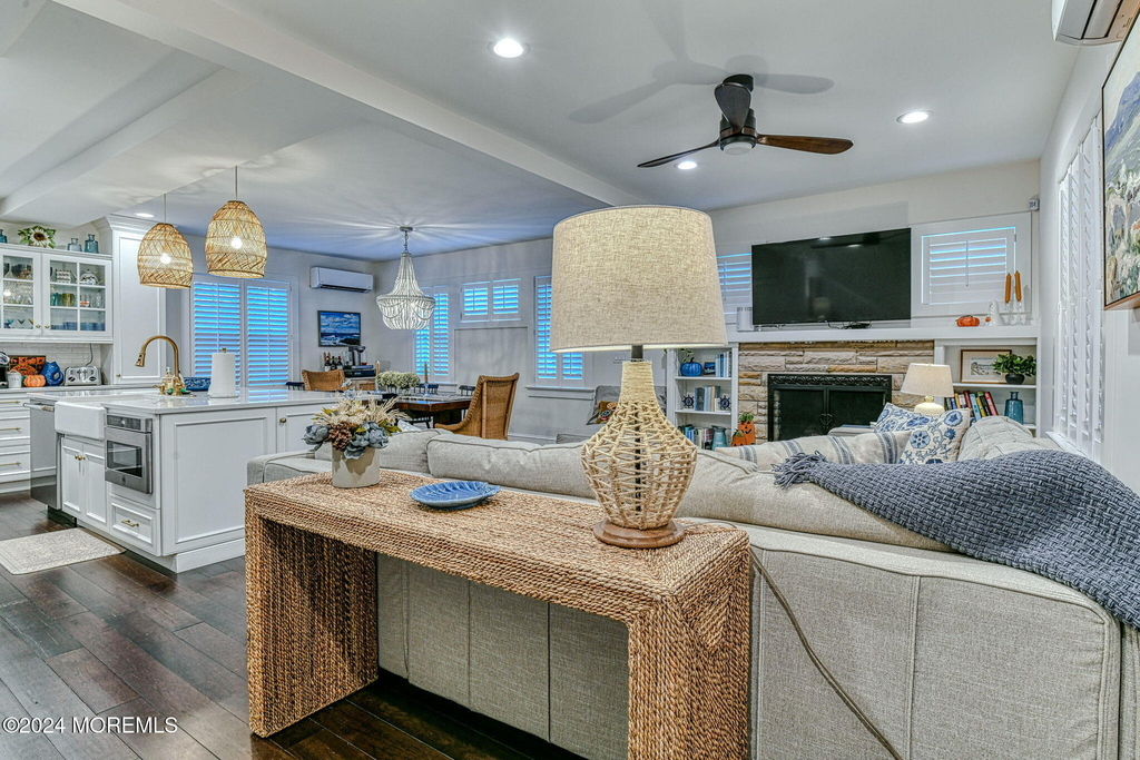 77 Asbury Avenue - Photo 11