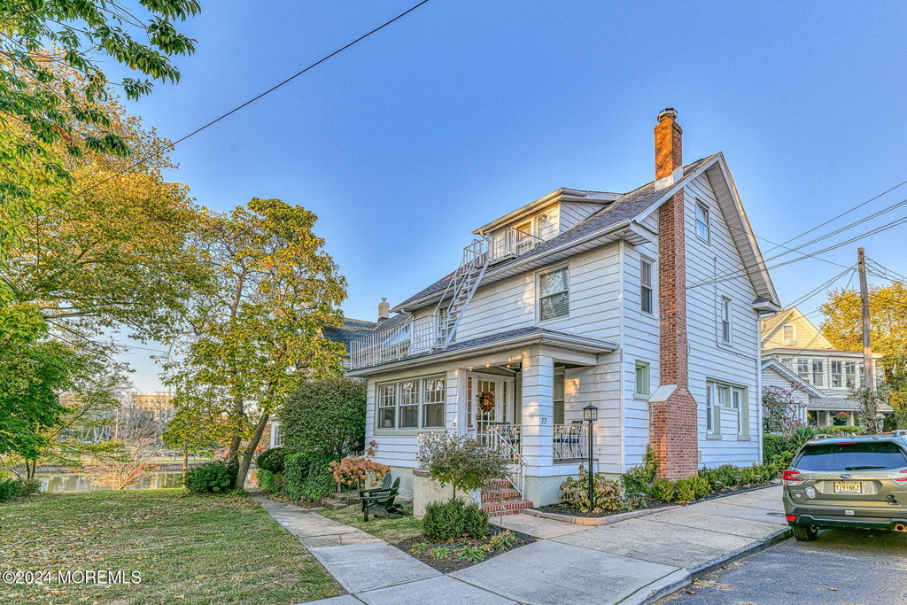 77 Asbury Avenue - Photo 0