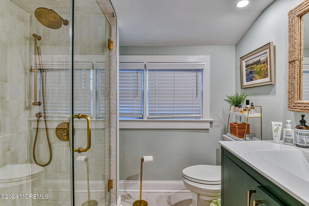 77 Asbury Avenue - Photo 32