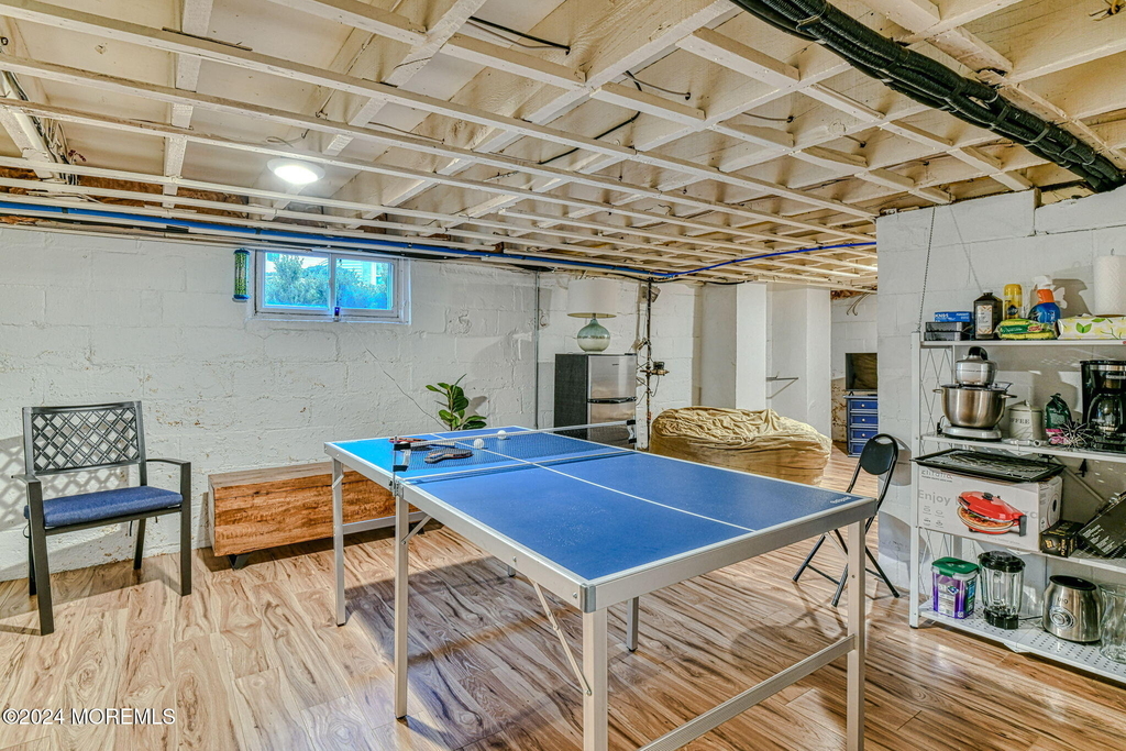 77 Asbury Avenue - Photo 21