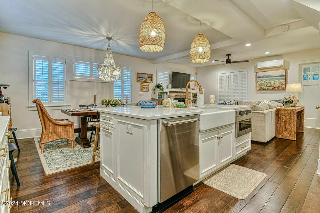 77 Asbury Avenue - Photo 15