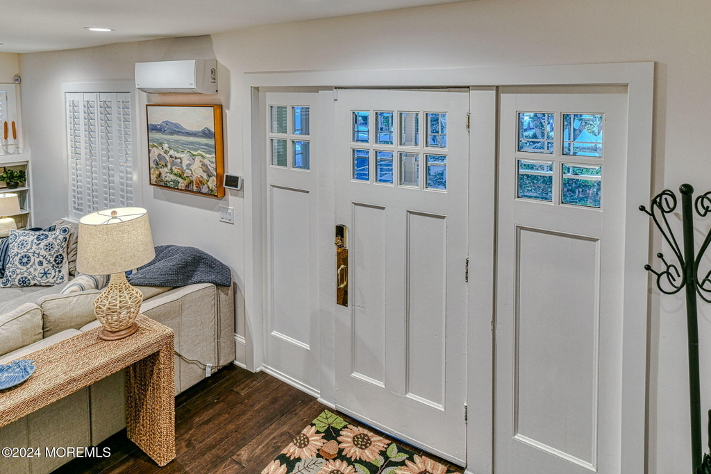 77 Asbury Avenue - Photo 5