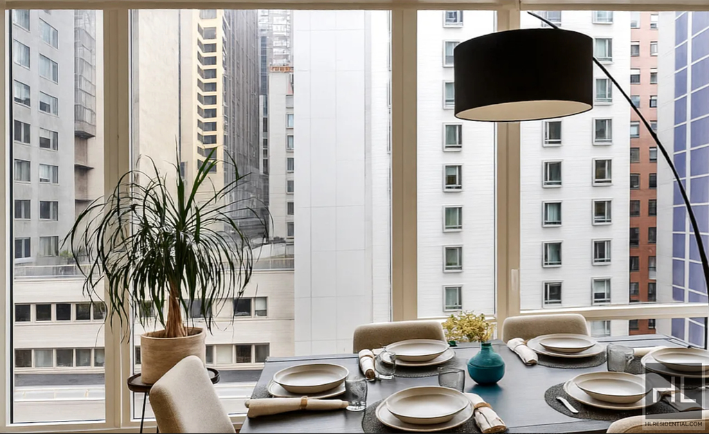 East 44th Street - Photo 1