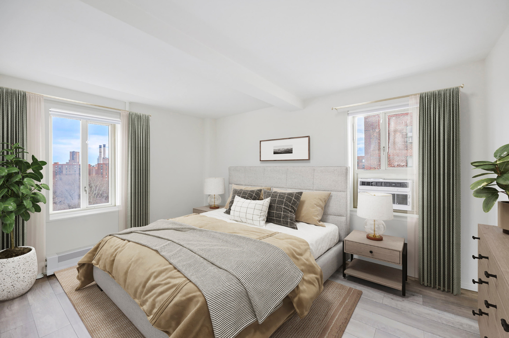 1st Avenue - Photo 14