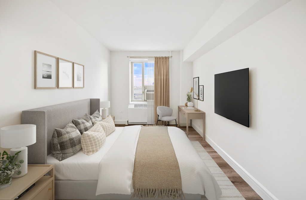 1st Avenue - Photo 2