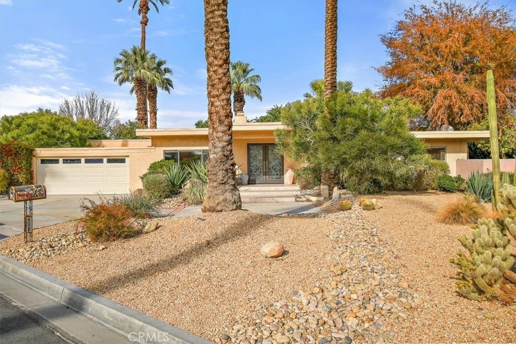 75270 Palm Shadow Drive - Photo 0
