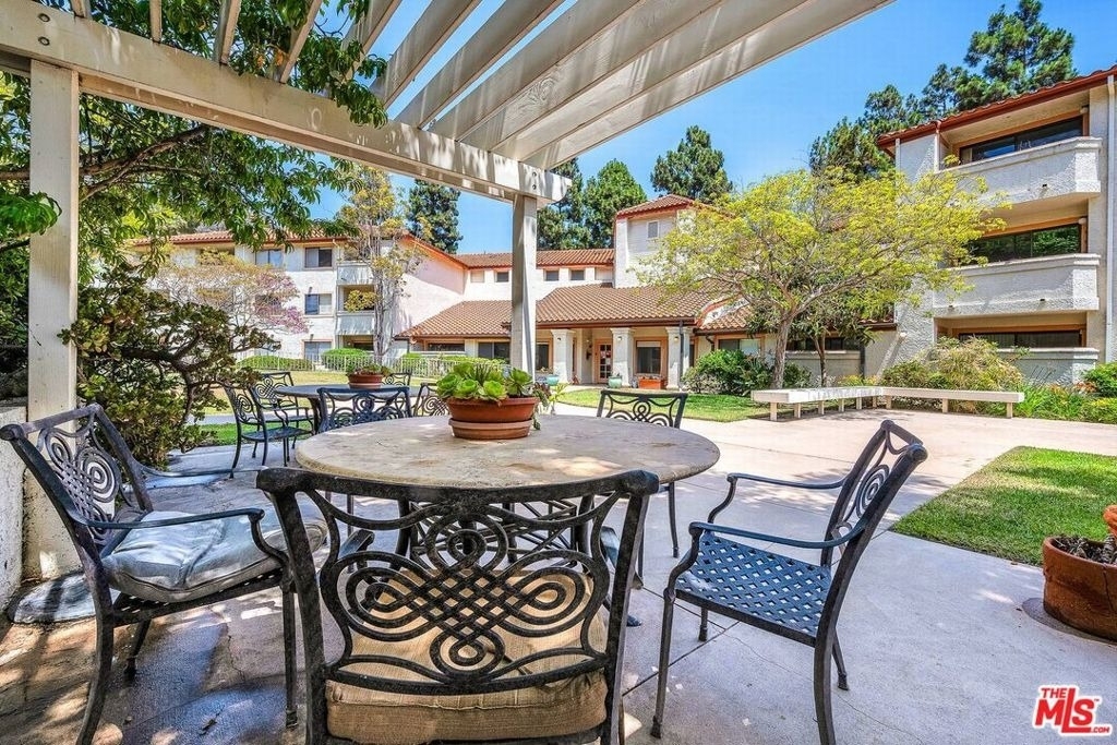 501 Palisades Drive - Photo 19