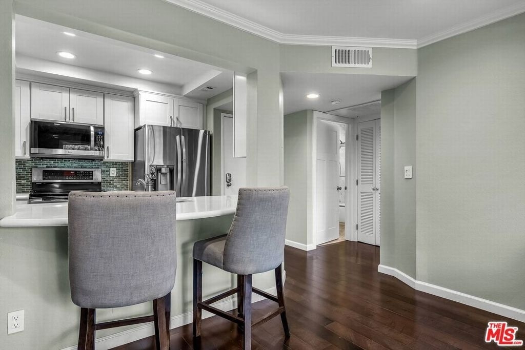 501 Palisades Drive - Photo 1