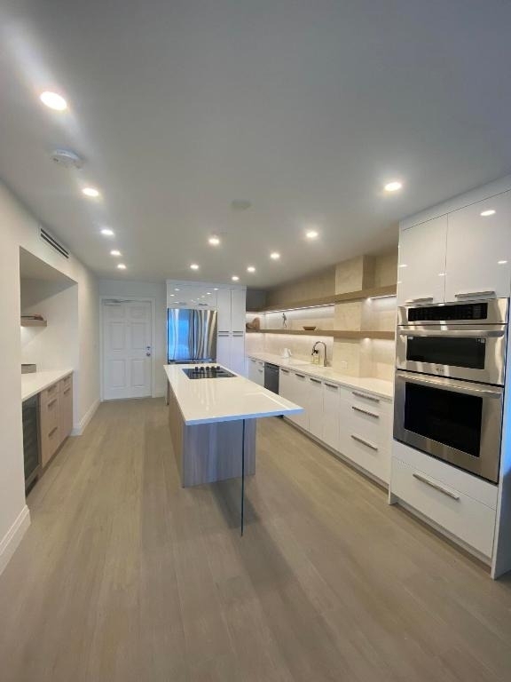 1021 Hillsboro Mile - Photo 8