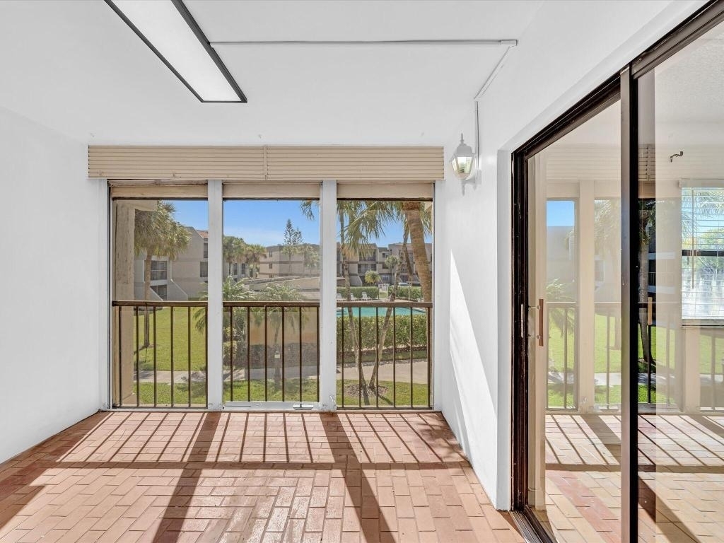 220 Lakeview Drive - Photo 27