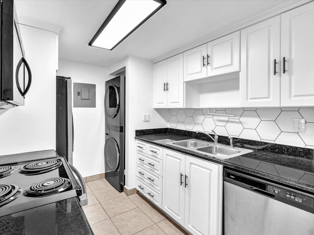220 Lakeview Drive - Photo 24