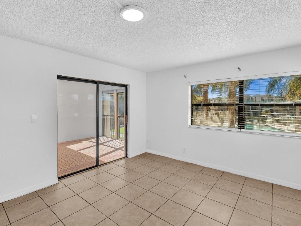 220 Lakeview Drive - Photo 17