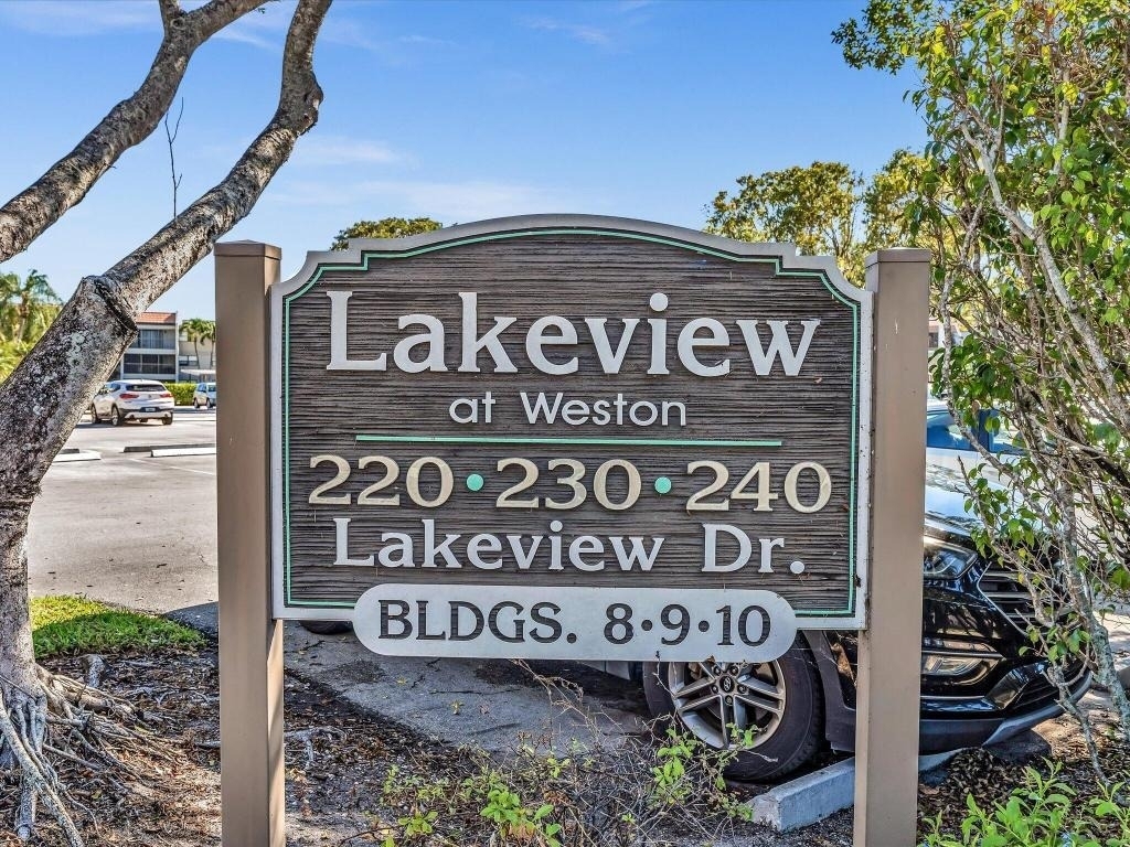 220 Lakeview Drive - Photo 47