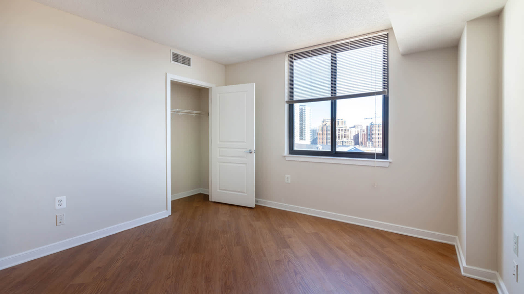 1401 S. Joyce Street - Photo 21