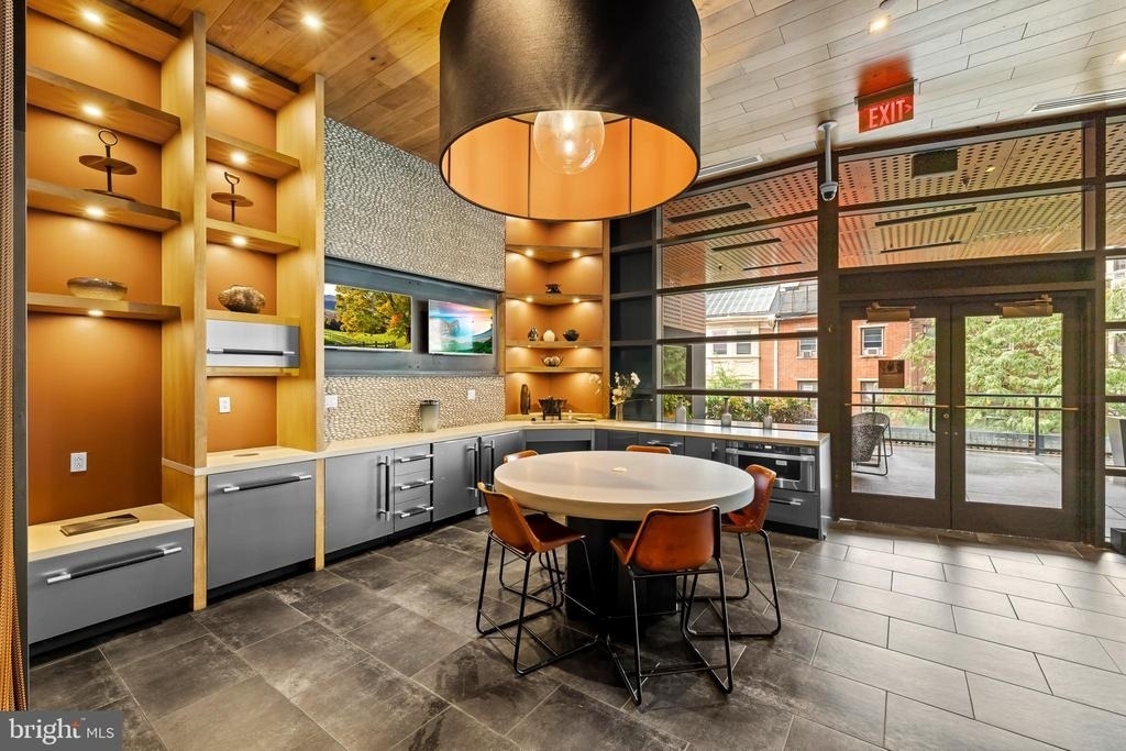 1213 Walnut Street - Photo 8