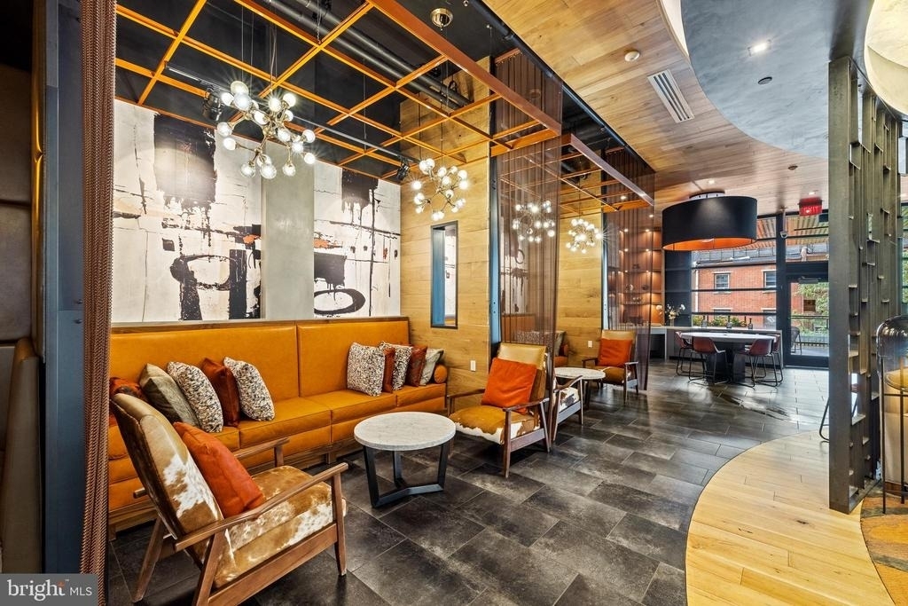 1213 Walnut Street - Photo 7