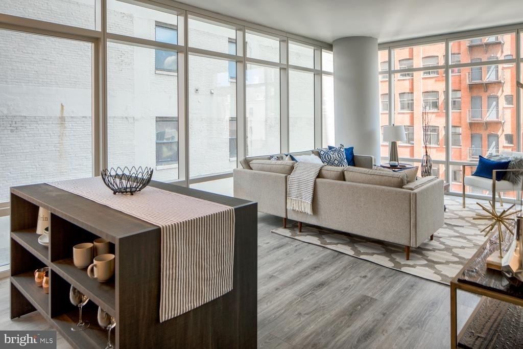 1213 Walnut Street - Photo 2