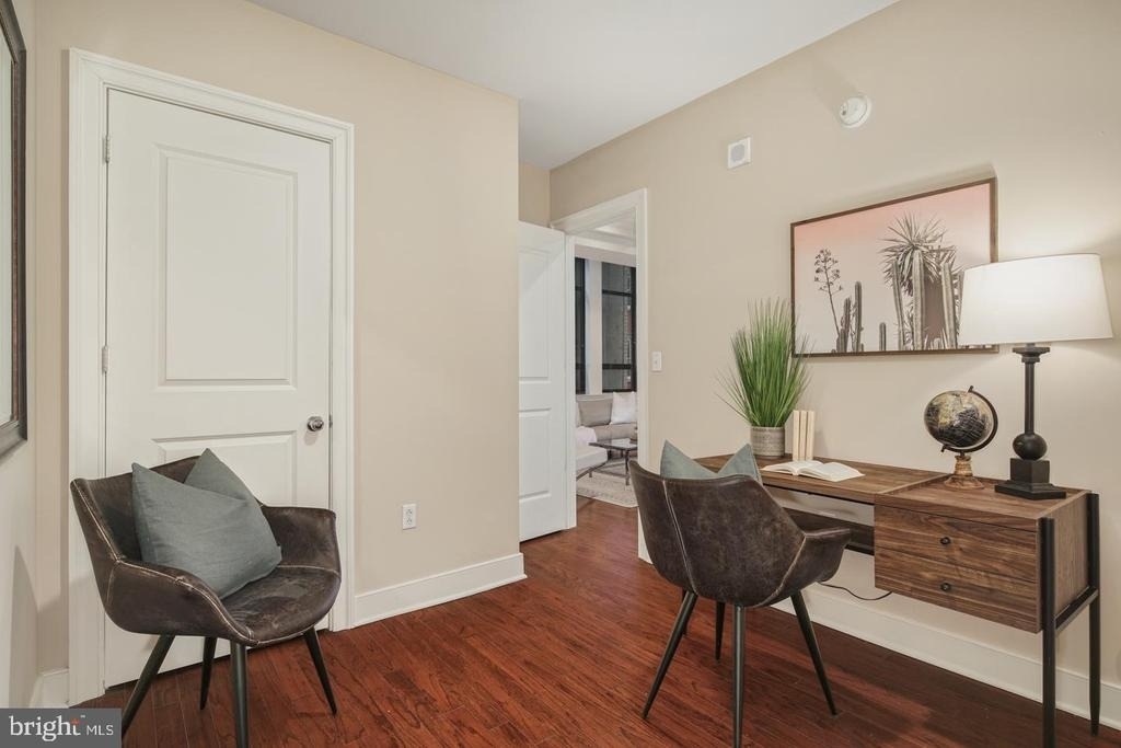 1501 Locust Street - Photo 9