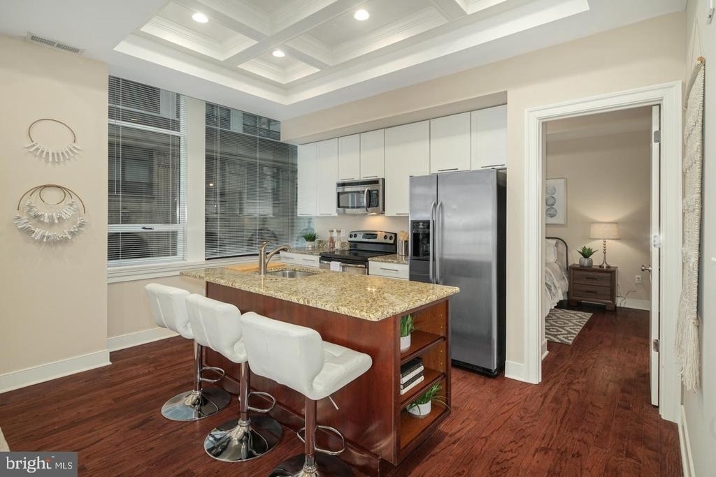 1501 Locust Street - Photo 0