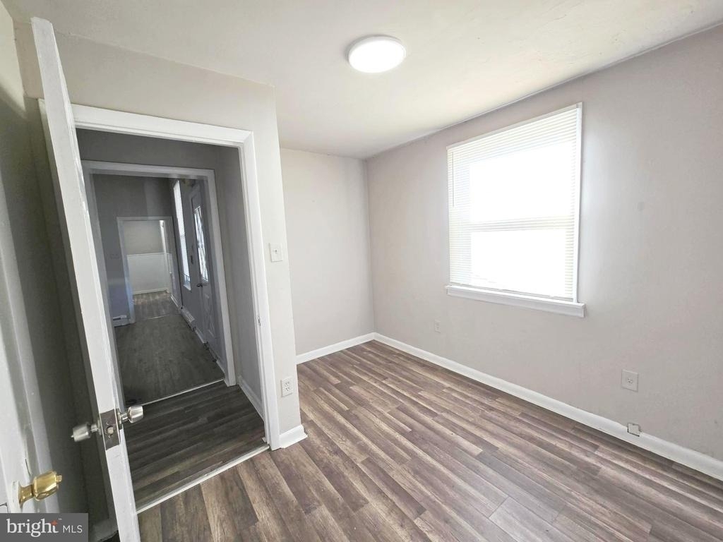 5526 N Mascher Street - Photo 17