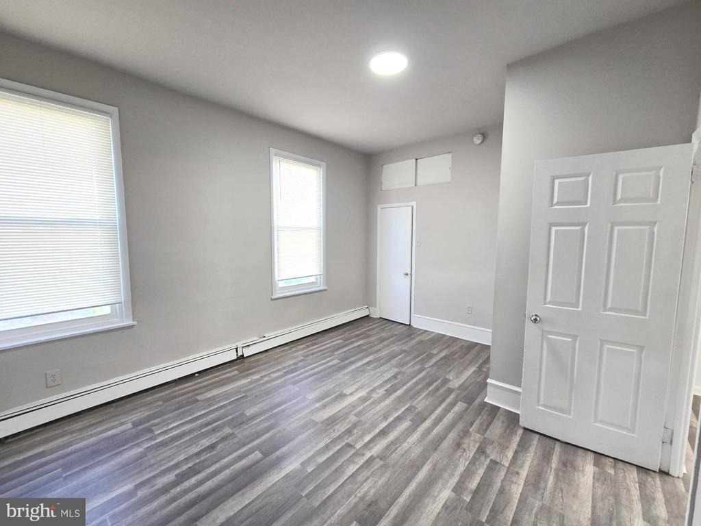 5526 N Mascher Street - Photo 7