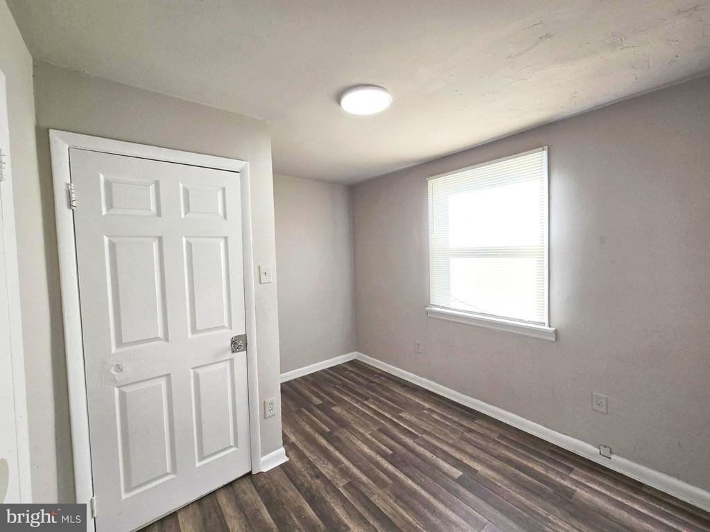 5526 N Mascher Street - Photo 16
