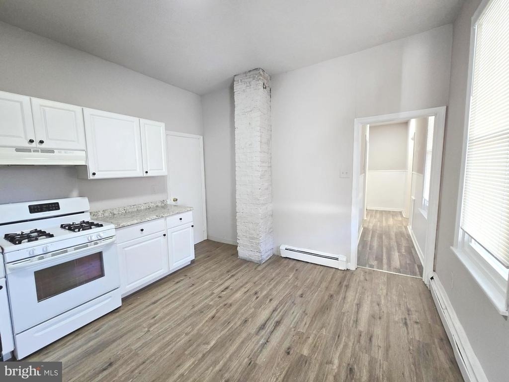 5526 N Mascher Street - Photo 13