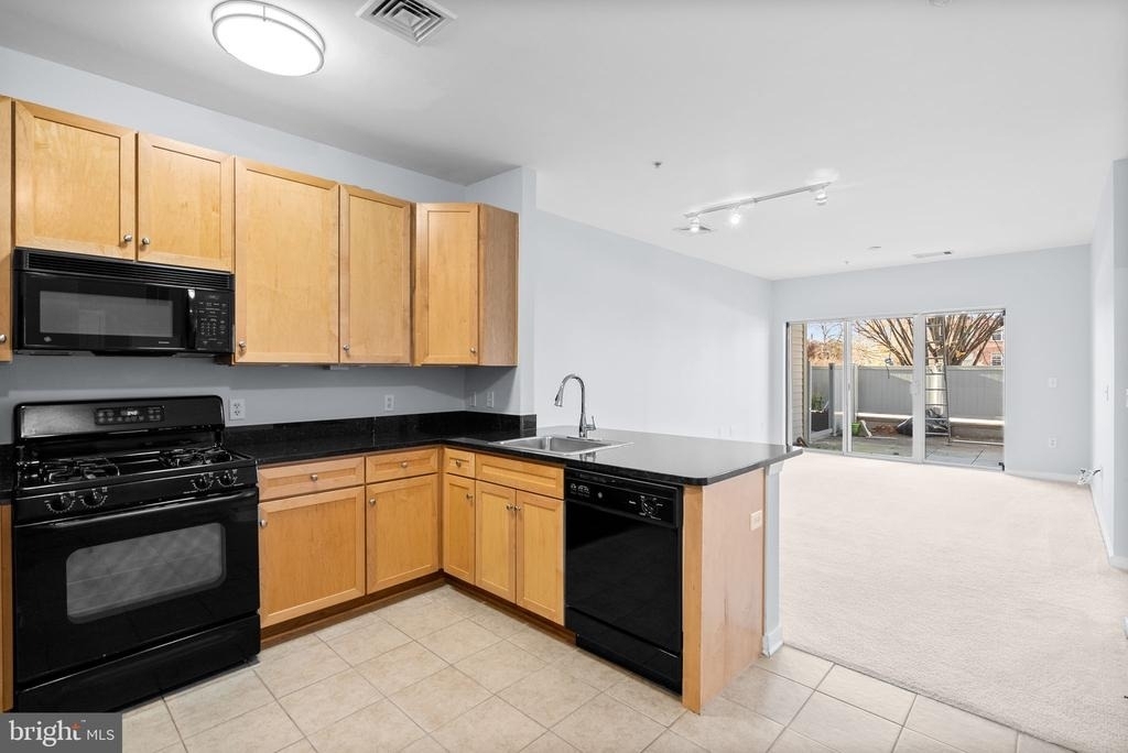 8045 Newell Street - Photo 5