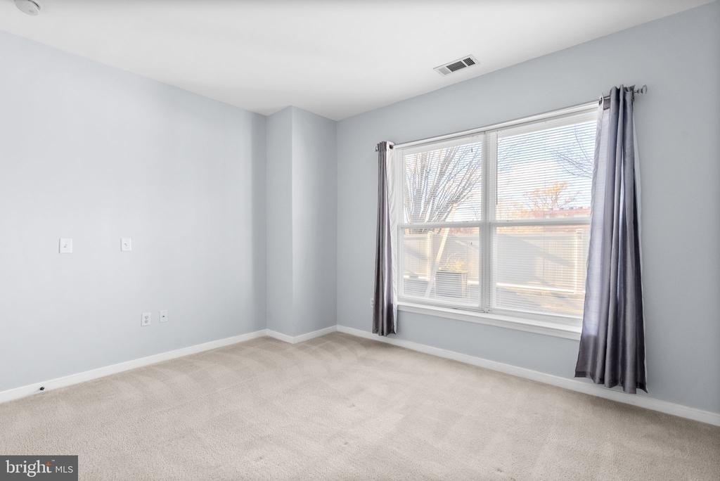 8045 Newell Street - Photo 15