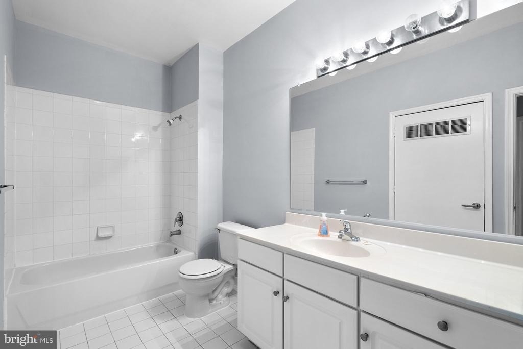 8045 Newell Street - Photo 18