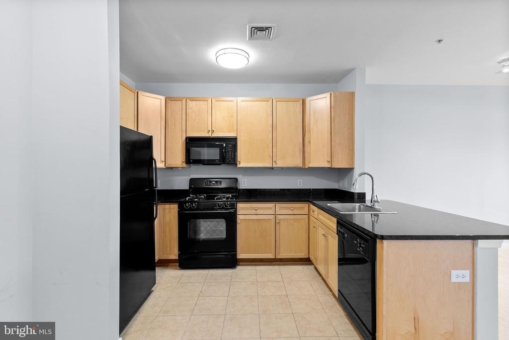 8045 Newell Street - Photo 4