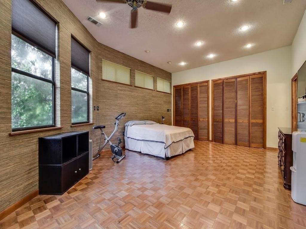 800 Leonard St - Photo 15