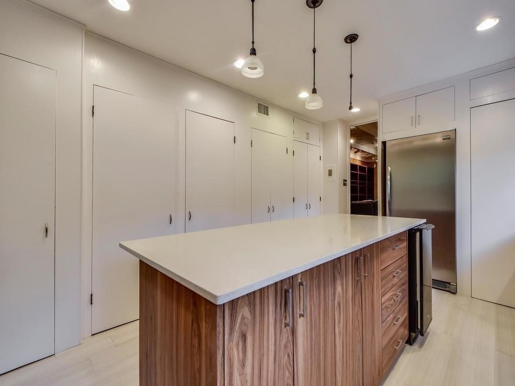 800 Leonard St - Photo 9