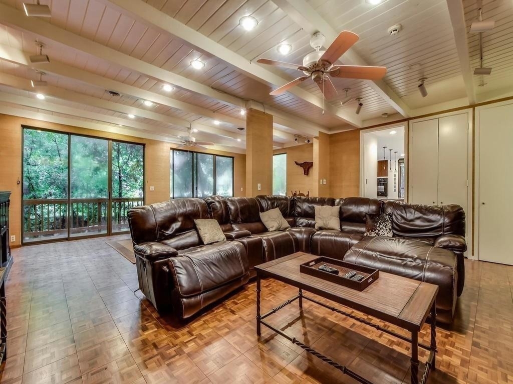 800 Leonard St - Photo 14