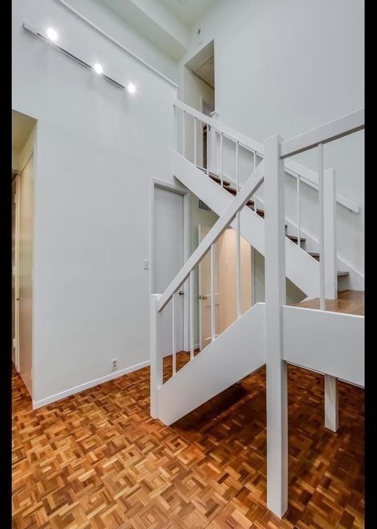 800 Leonard St - Photo 24