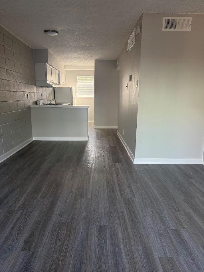311 E 31 St - Photo 1