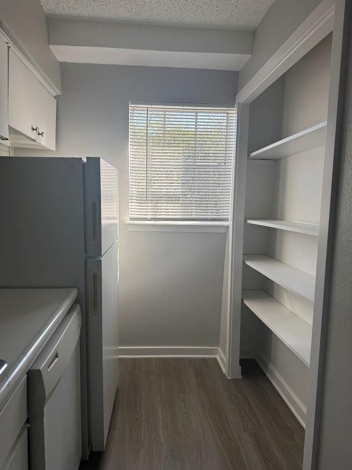 311 E 31 St - Photo 6