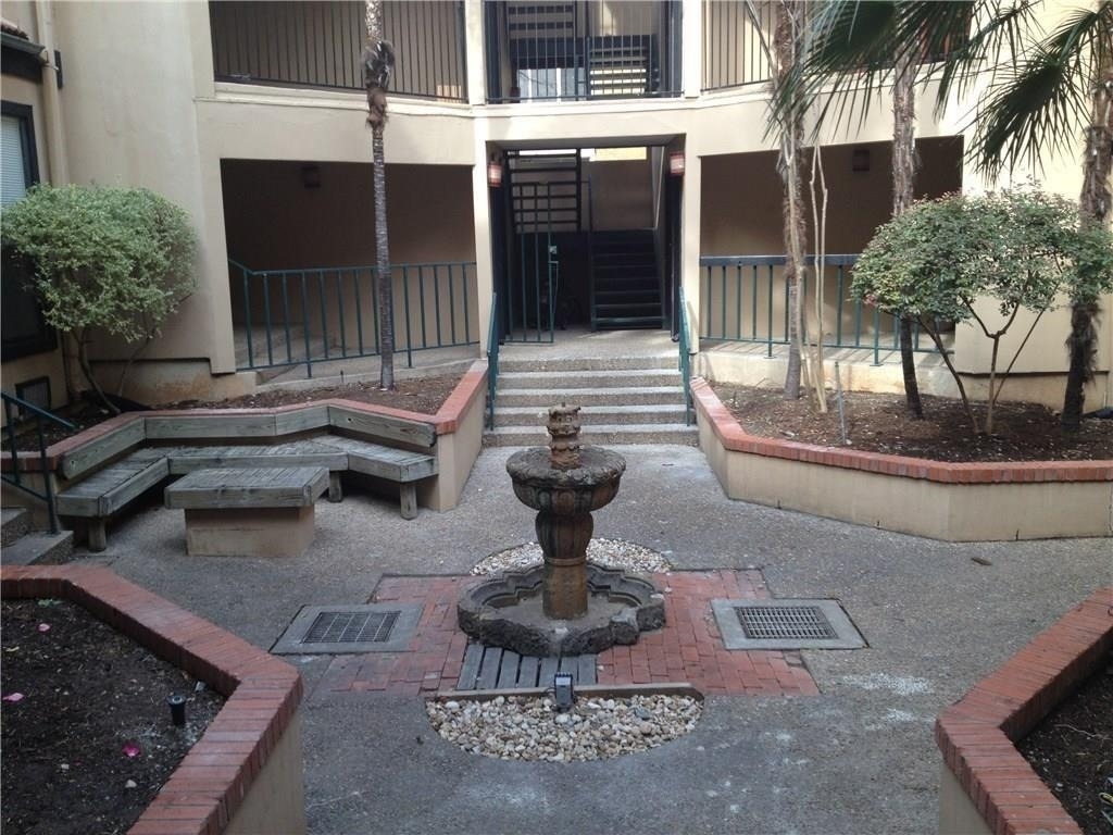2110 Riogrande St - Photo 0