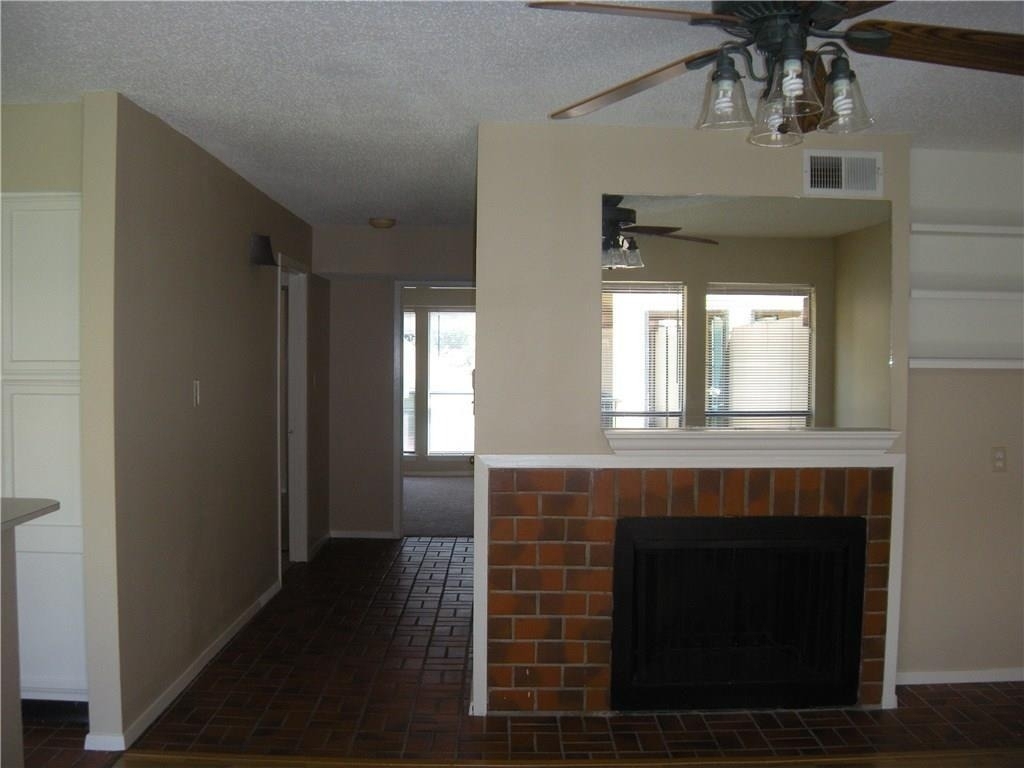 2110 Riogrande St - Photo 3