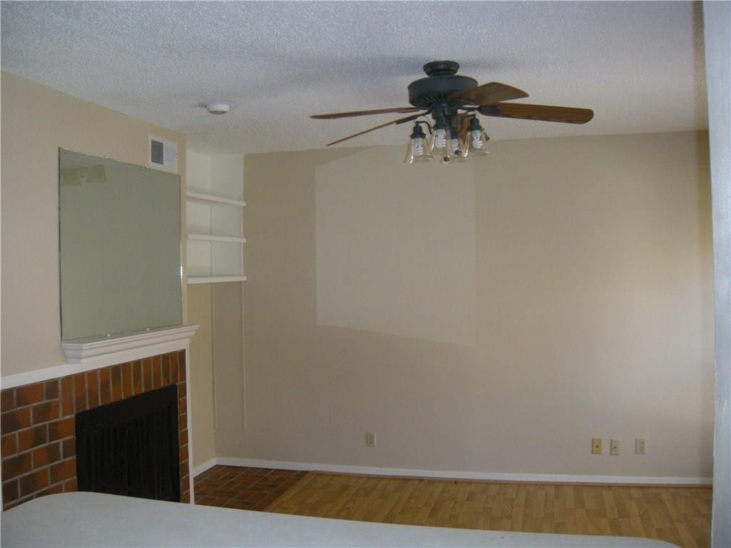 2110 Riogrande St - Photo 4