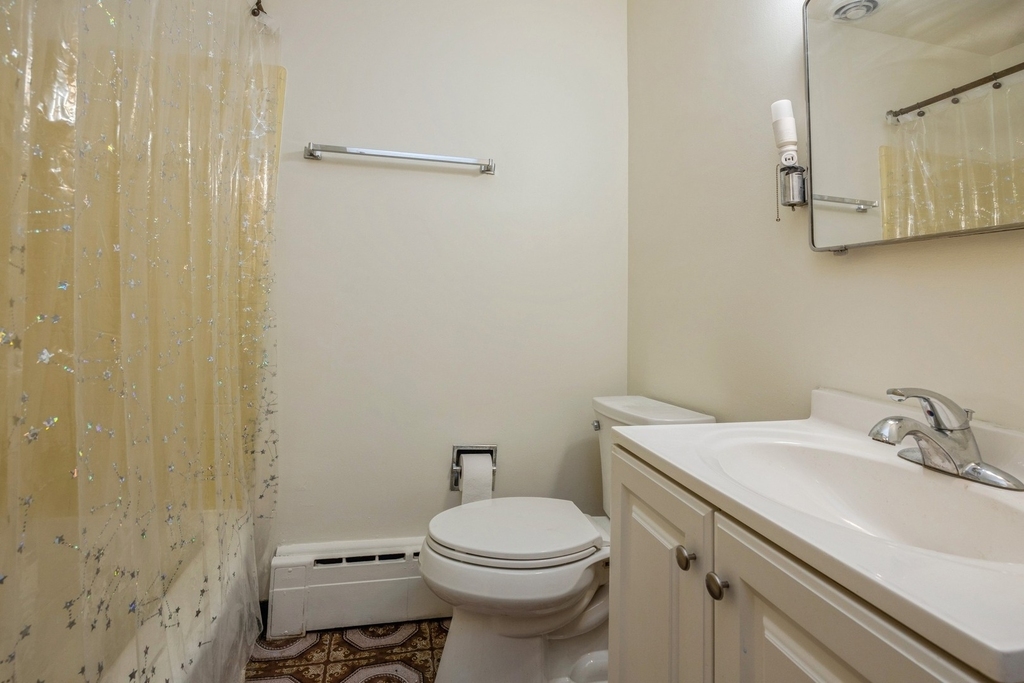 148 Ann Street - Photo 8