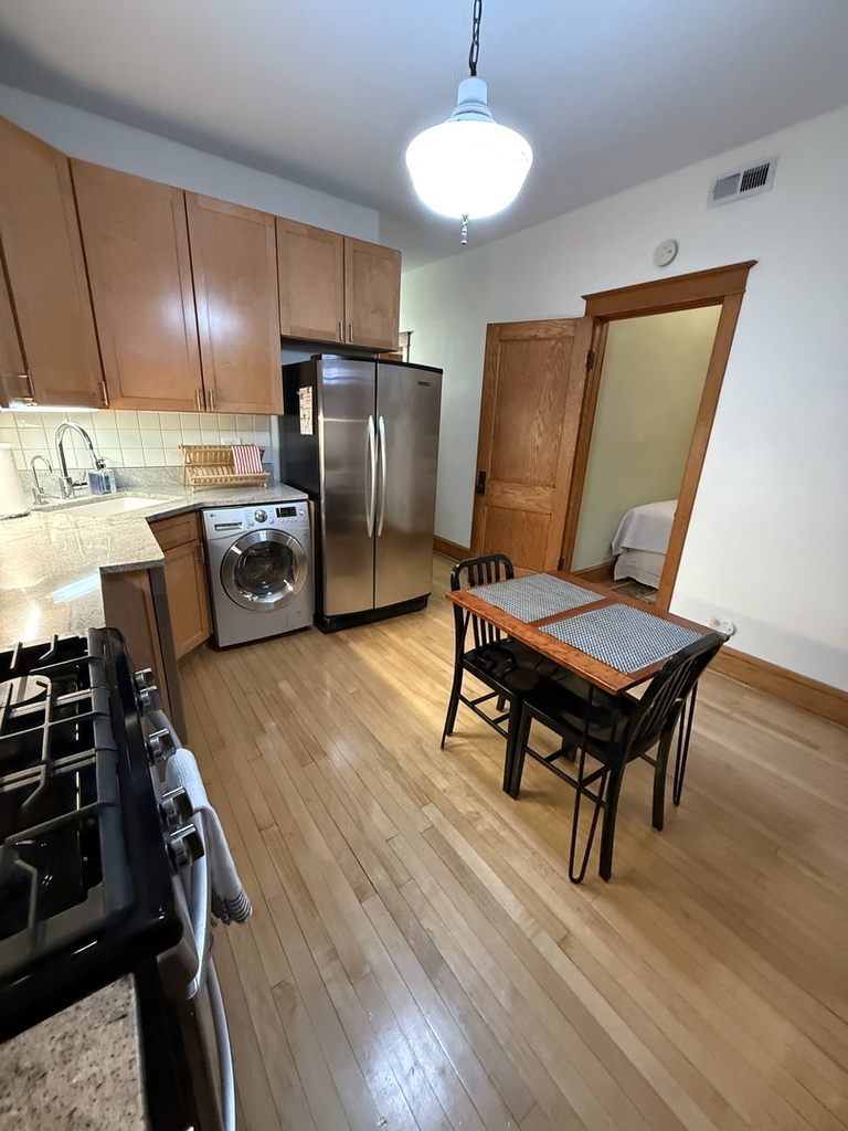 2134 N Damen Avenue - Photo 9