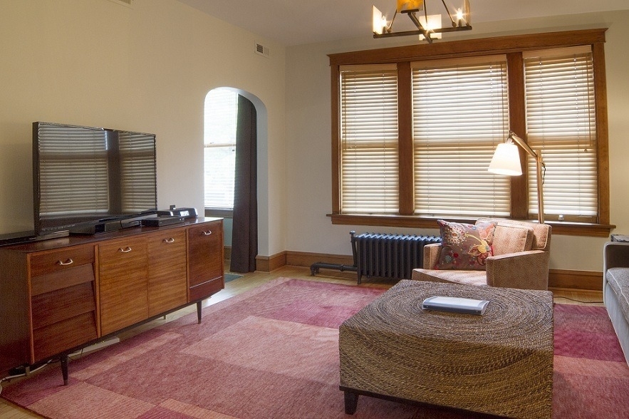 2134 N Damen Avenue - Photo 2