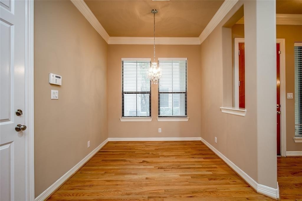 2906 Royal Oaks Crest - Photo 5