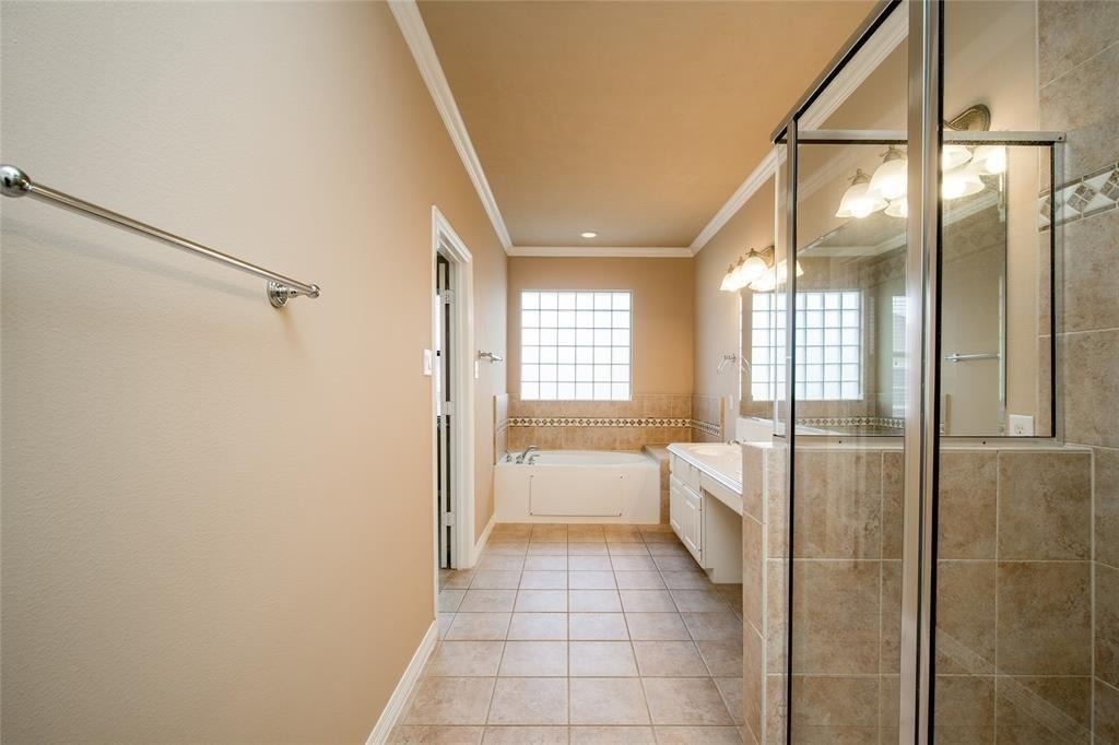 2906 Royal Oaks Crest - Photo 21
